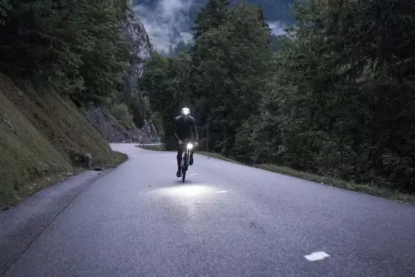 eclairage velo route